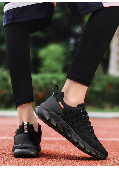 大码男鞋新风尚 飞织网面轻便跑鞋，解锁春季运动新体验